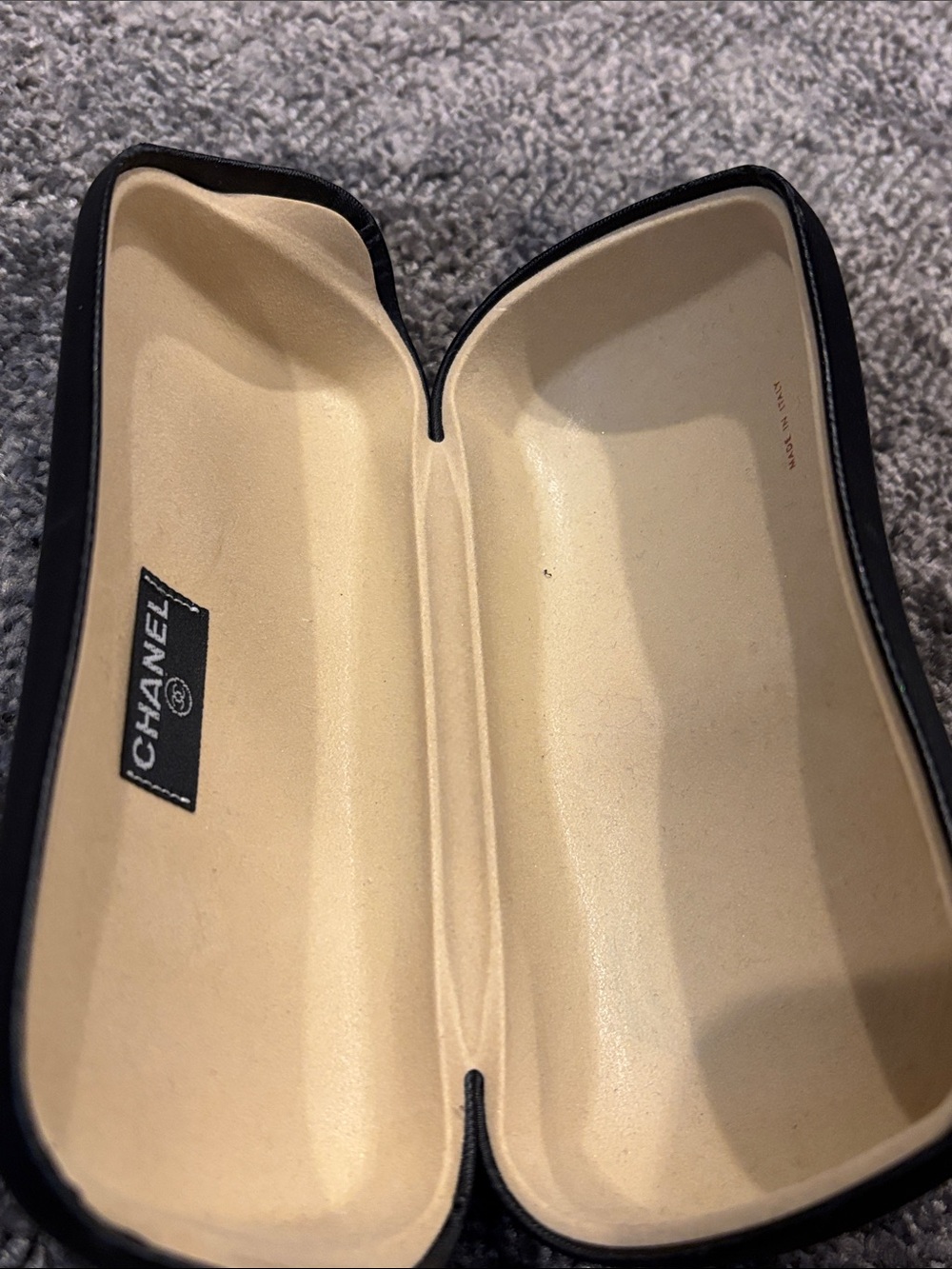 CHANEL Black Hard Sunglass Case - Picture 2 of 6